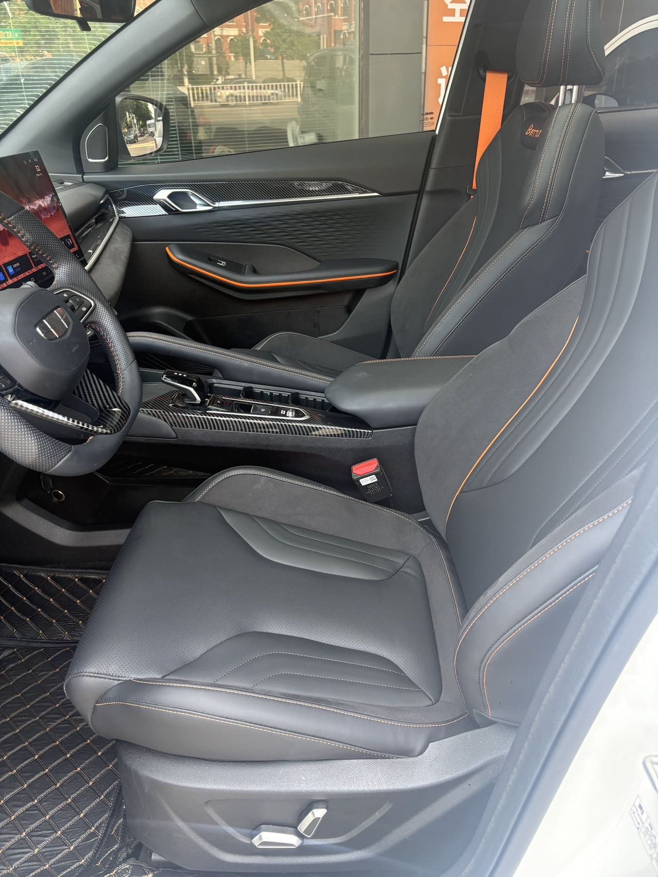 GEELY Coolray 2026 car image #4