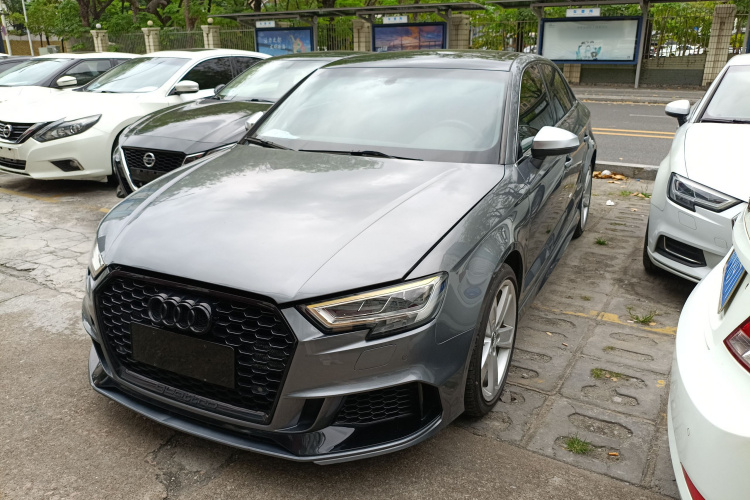 Audi A3 2019 car image #2