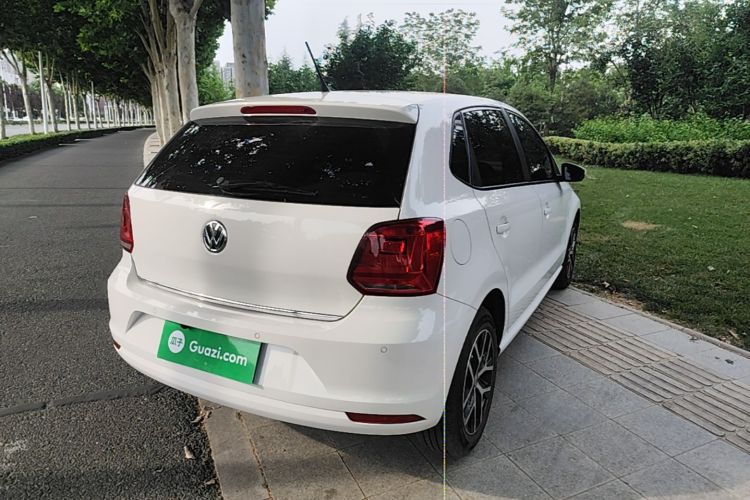 Volkswagen Polo 2017 car image #7