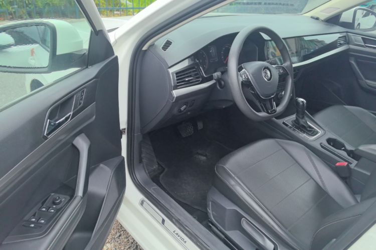 Volkswagen Lavida 2018 #16 Volkswagen Lavida 2018 car image #16
