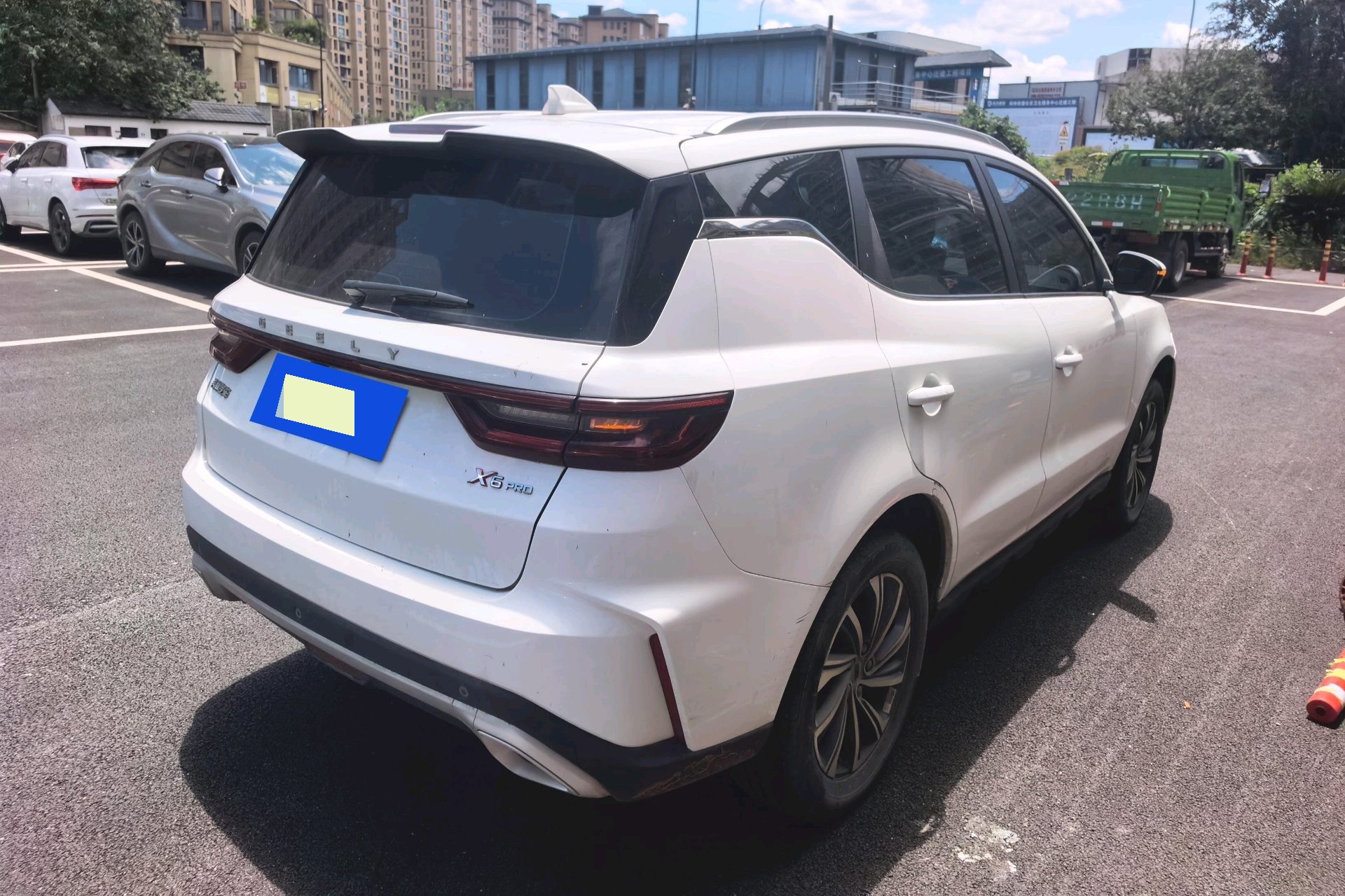 GEELY Vision X6 2023 imagem de carro #3