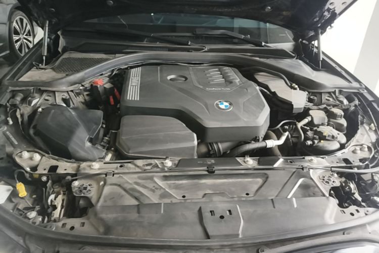 BMW 3 Series 2025 #22 BMW 3 Series 2025 car image #22