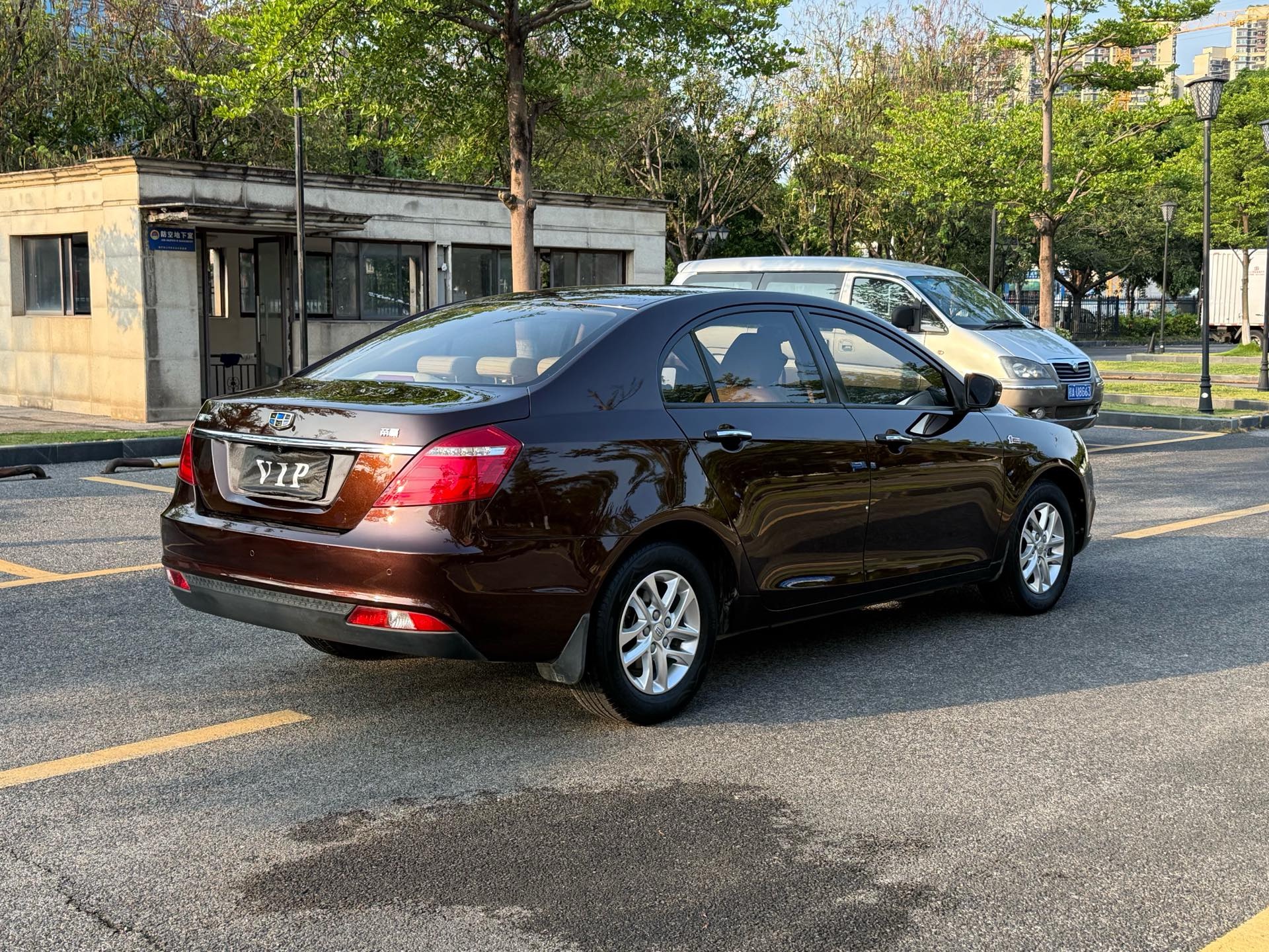 GEELY Emgrand 2017 car image #3