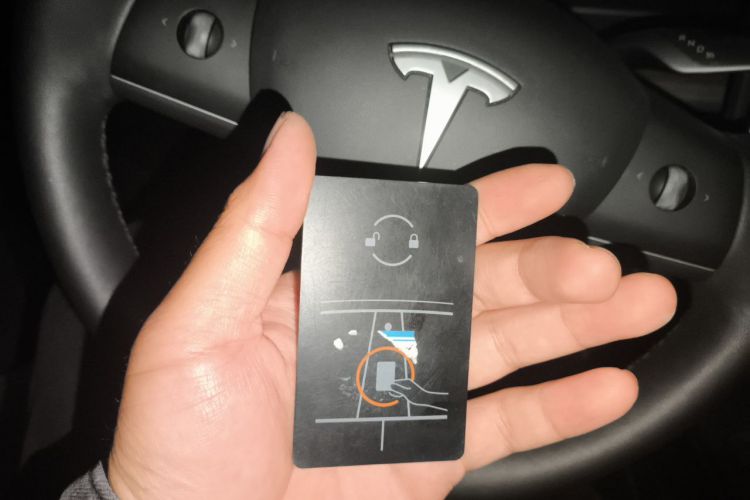 Tesla Model 3 2021 car image #11