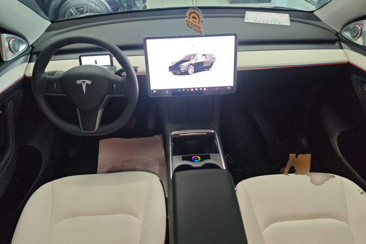 Tesla Model Y 2023 #11 Tesla Model Y 2023 car image #11