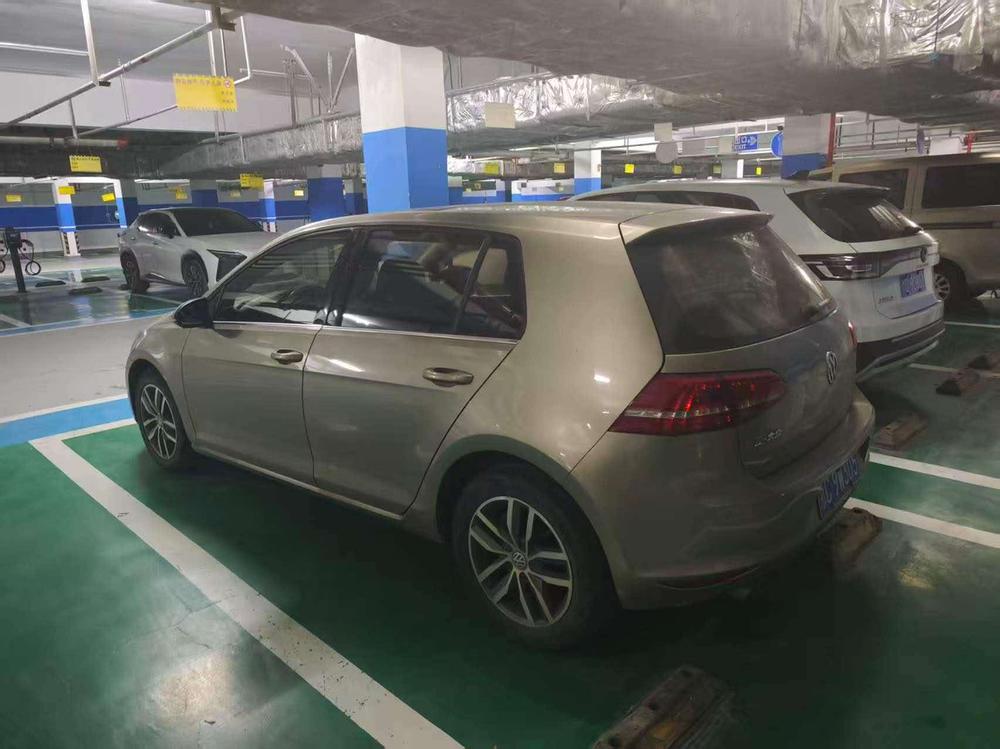 Volkswagen Golf 2016 car image #4