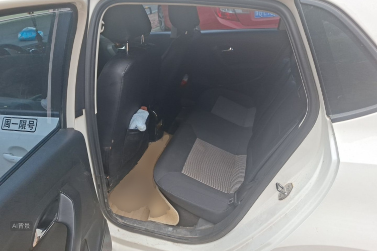 Volkswagen Polo 2015 car image #19