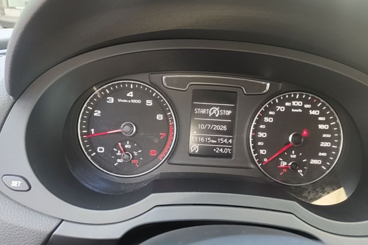 Audi Q3 2017 #12 Audi Q3 2017 car image #12
