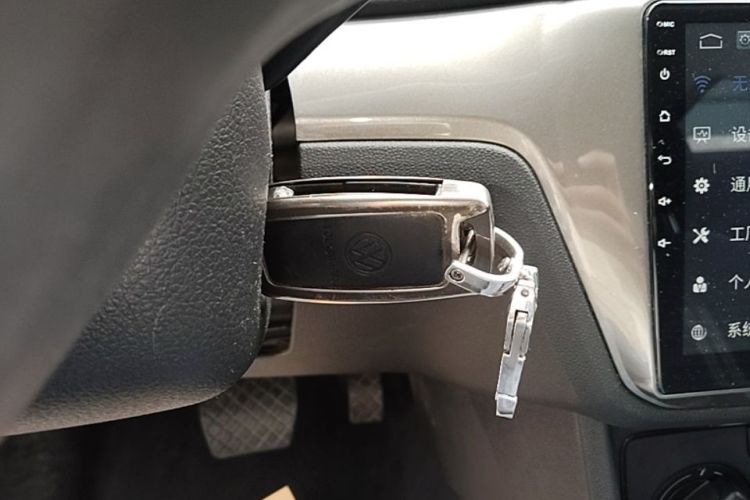 Volkswagen Lavida 2021 car image #9