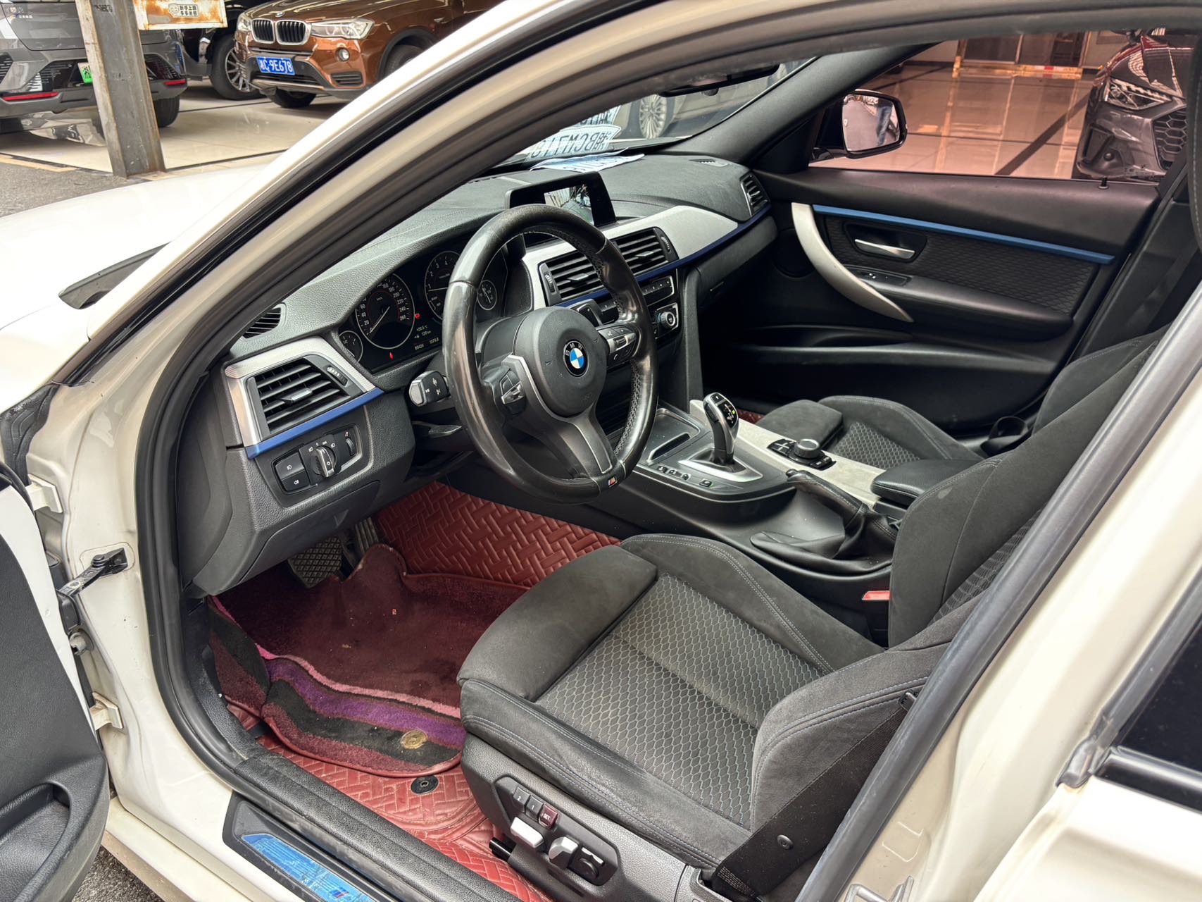 BMW 3 Series 2018 #4 BMW 3 Series 2018 car image #4