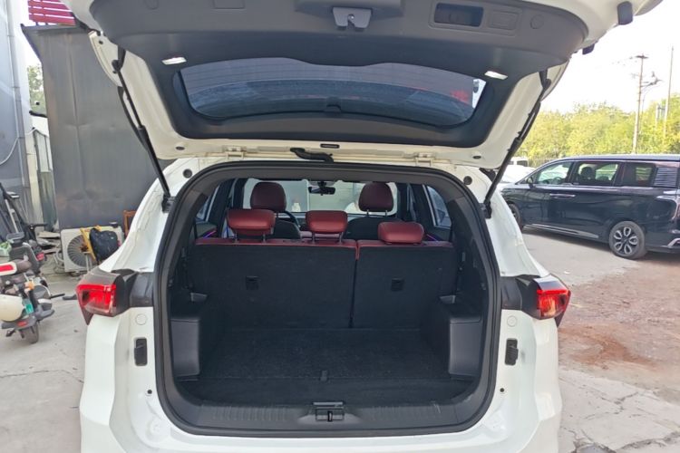 Jetour X70 PLUS 2025 car image #19