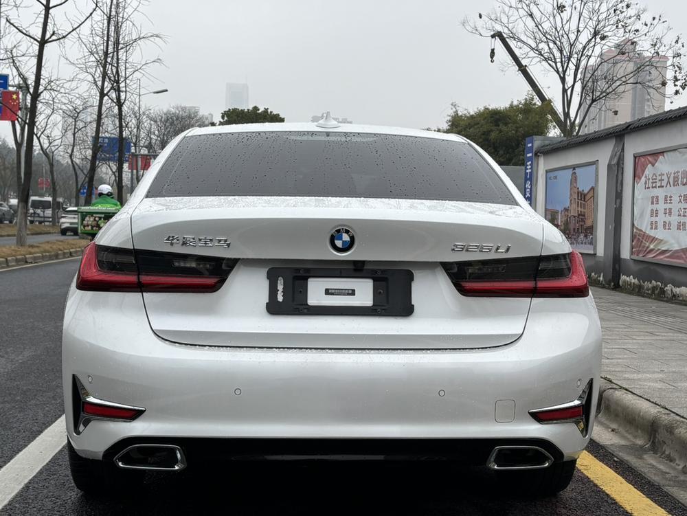 BMW 3 Series 2019 #5 BMW 3 Series 2019 car image #5