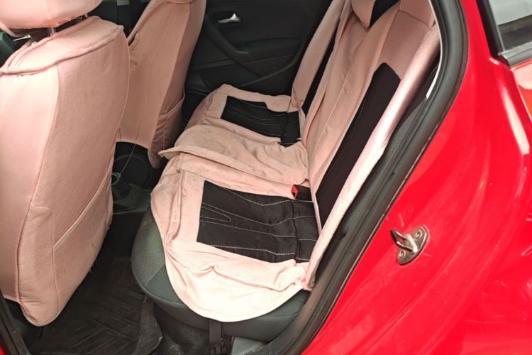Volkswagen Polo 2017 car image #17