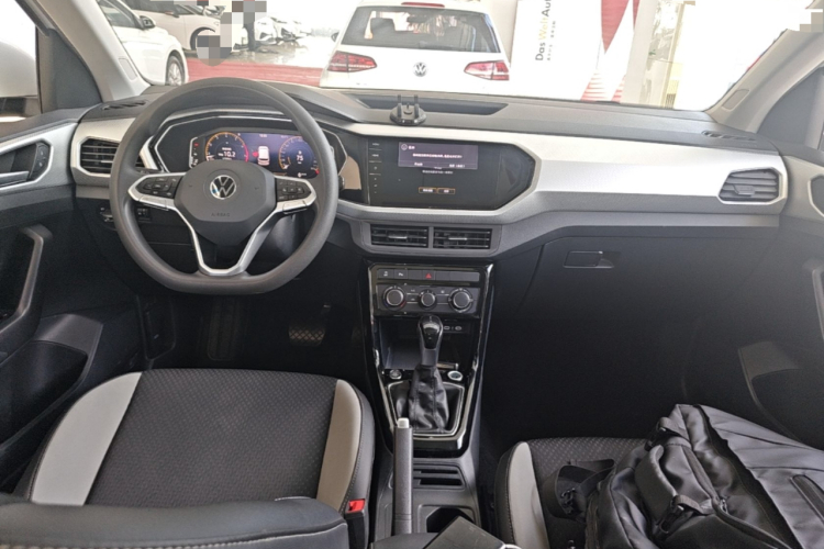 Volkswagen Tacqua 2024 immagine di auto #10