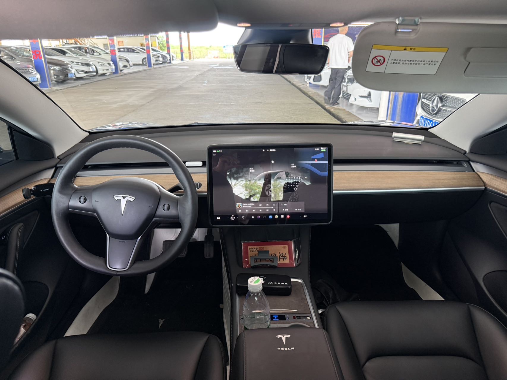 Tesla Model 3 2022 car image #5