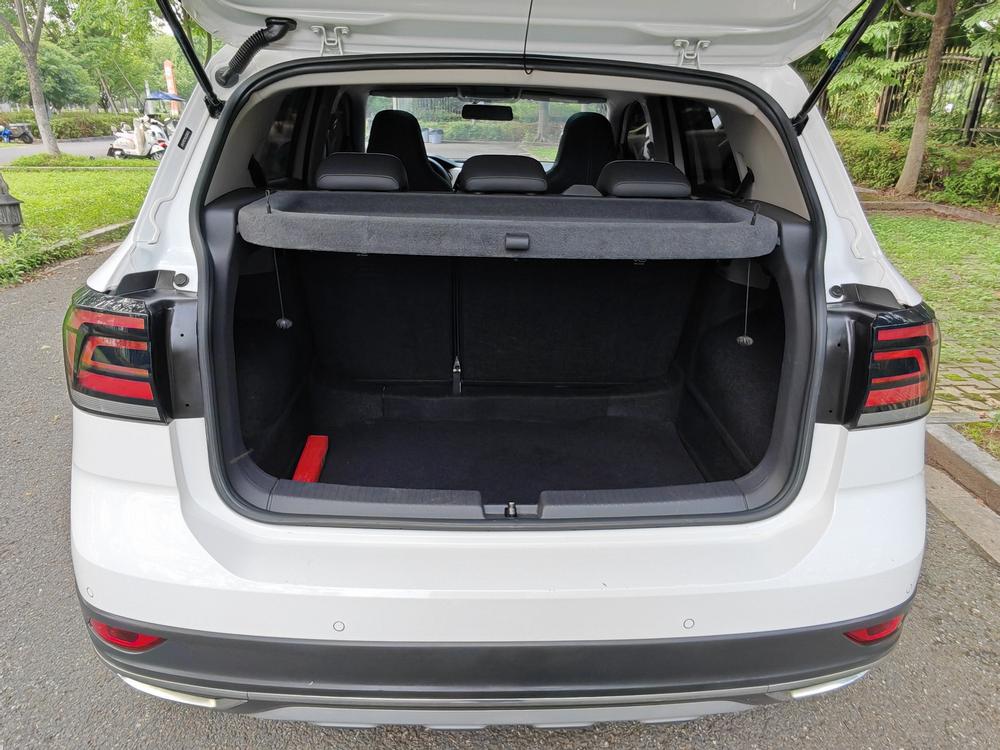 Volkswagen T-Cross 2020 #21 Volkswagen T-Cross 2020 car image #21