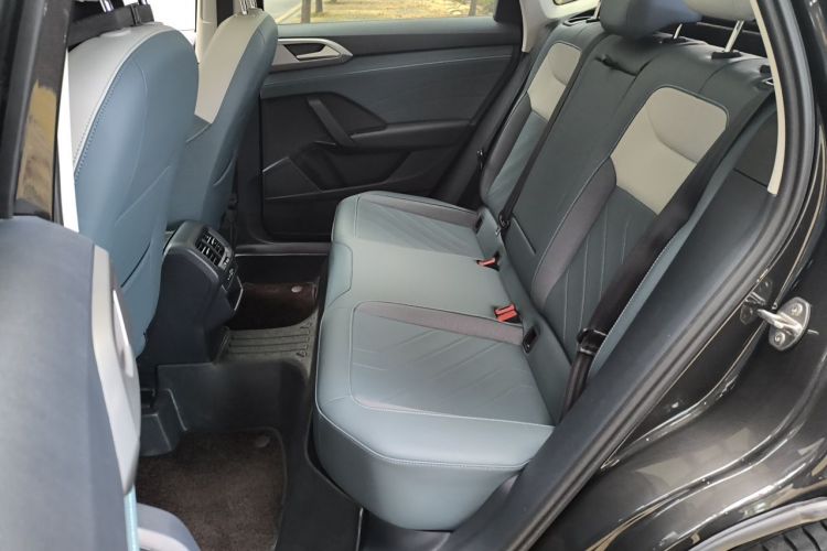 Volkswagen Tharu 2024 #10 Volkswagen Tharu 2024 immagine di auto #10