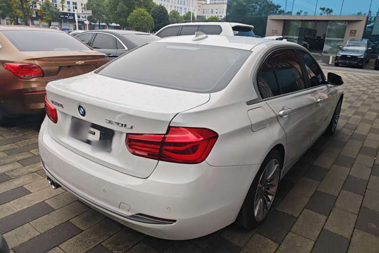 BMW 3 Series 2019 #7 BMW 3 Series 2019 car image #7