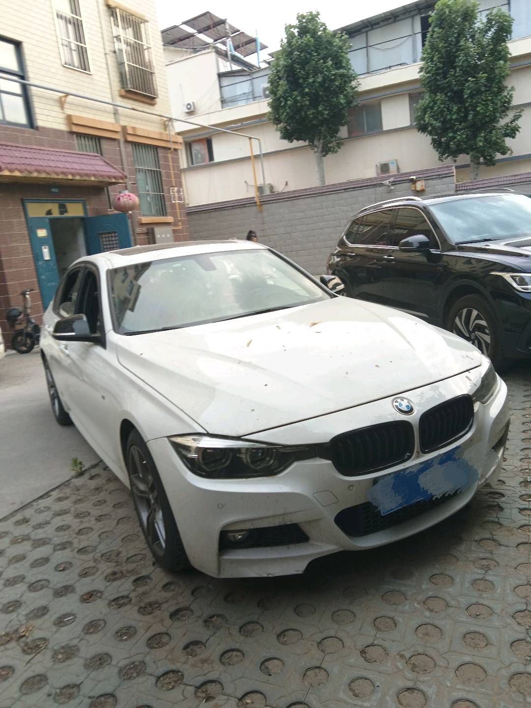 BMW 3 Series 2018 car image #3