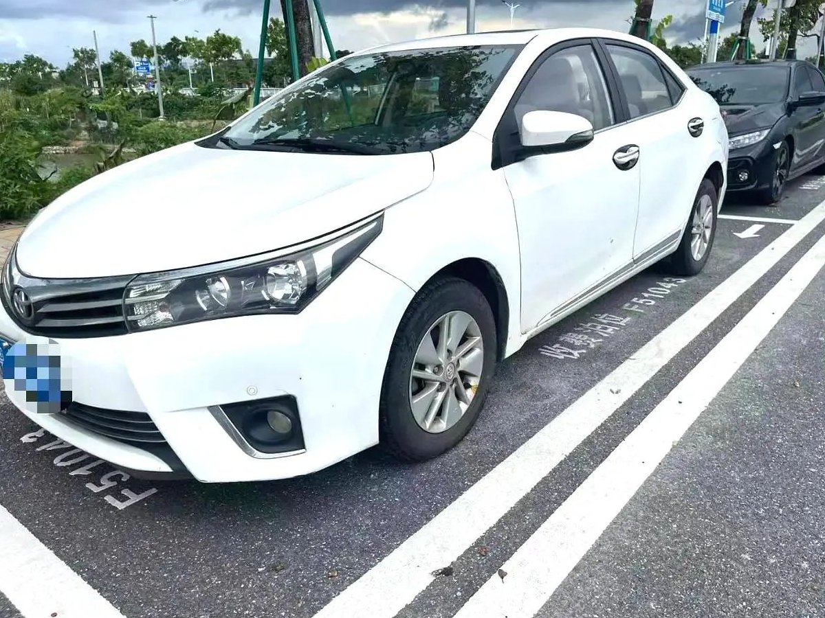 Toyota Corolla 2014 Toyota Corolla 2014 car image