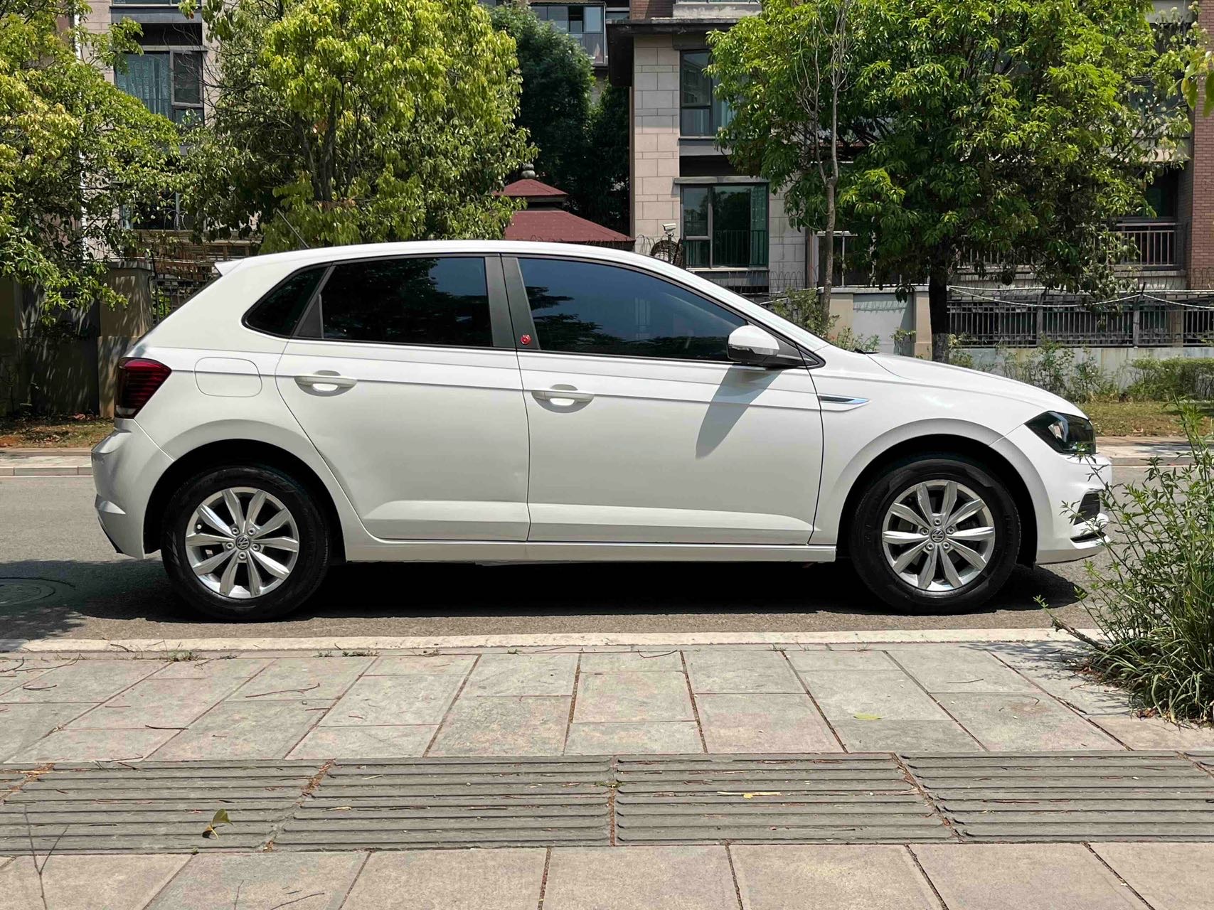 Volkswagen Polo 2019 car image #6