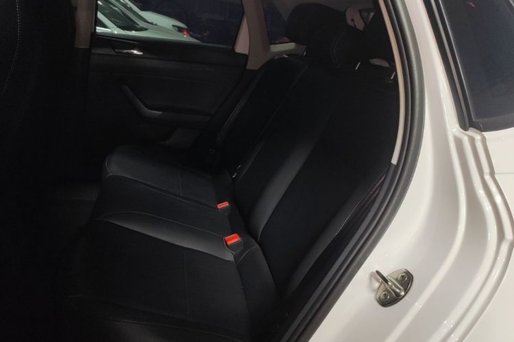Volkswagen Polo 2023 car image #17