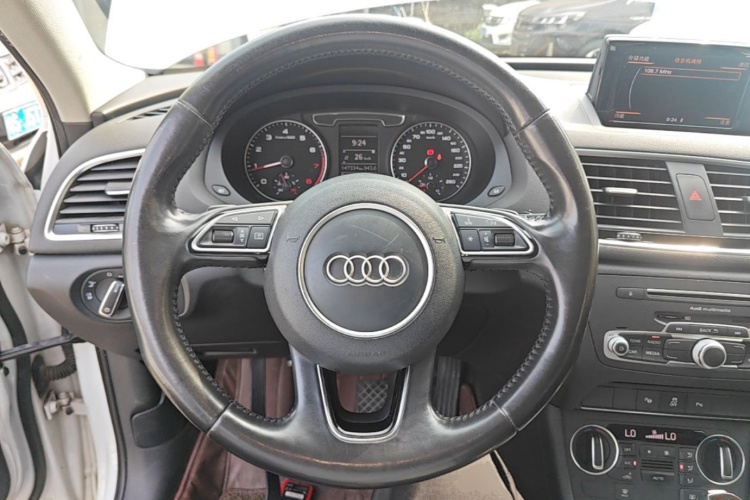 Audi Q3 2016 #15 Audi Q3 2016 صورة سيارة #15