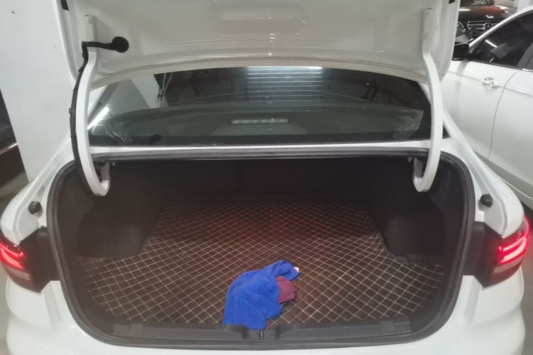 Volkswagen Lavida 2023 car image #19