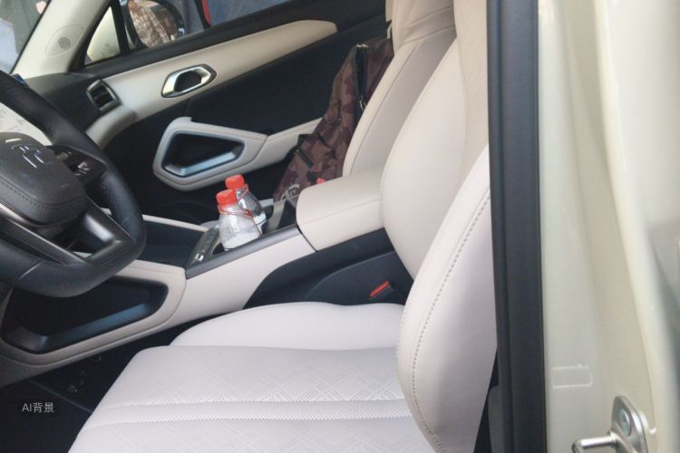 BYD YuanUP 2026 car image #17