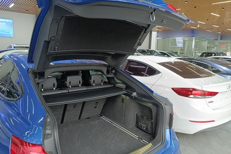 BMW 3 Series GT 2019 #21 BMW 3 Series GT 2019 immagine di auto #21