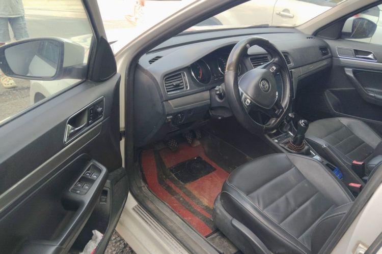Volkswagen Lavida 2018 car image #13