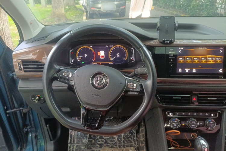 Volkswagen Tharu 2019 #15 Volkswagen Tharu 2019 car image #15