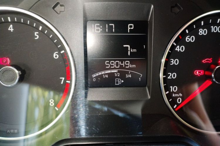 Volkswagen Polo 2016 car image #14