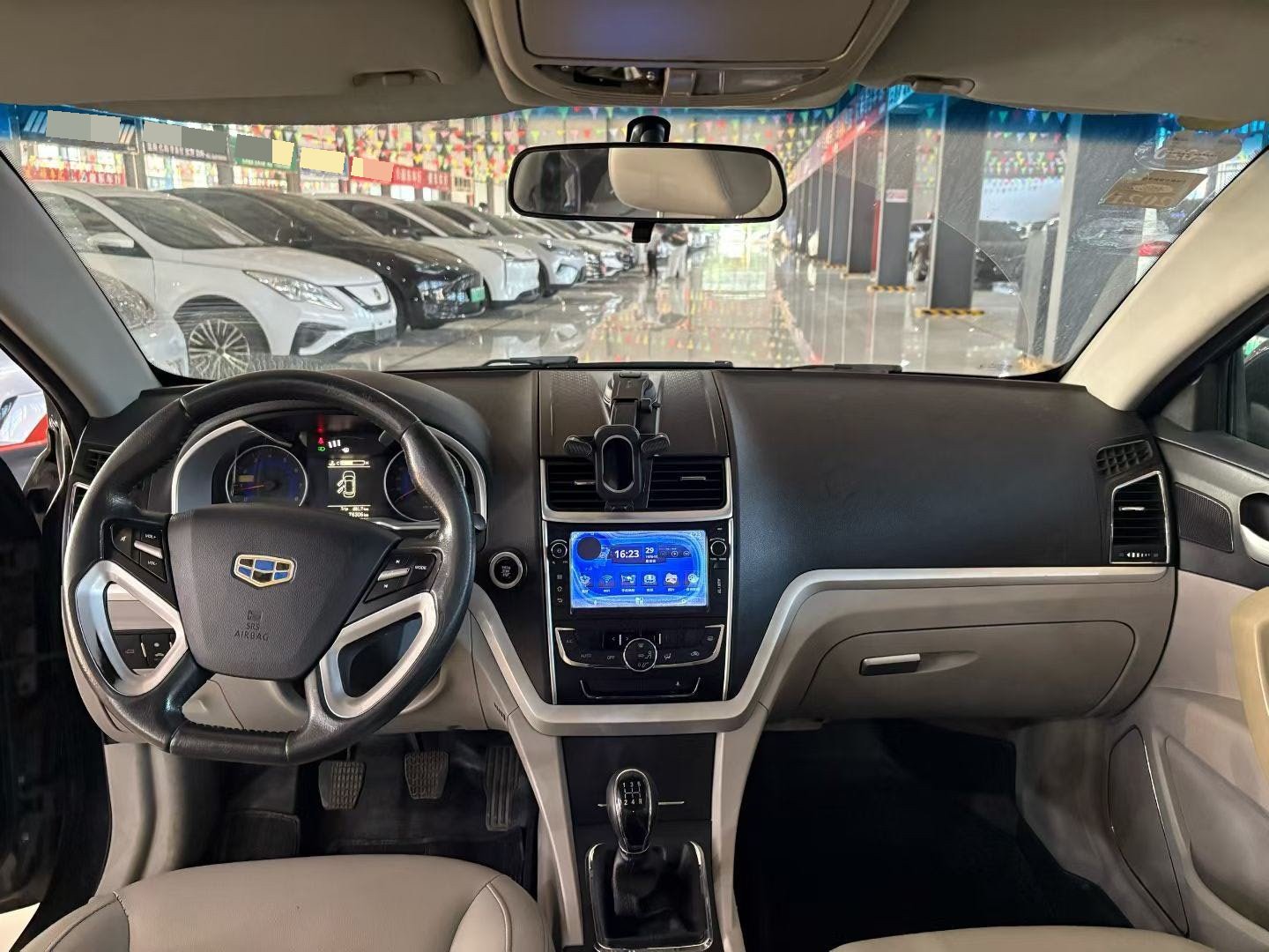 GEELY Emgrand 2015 #4 GEELY Emgrand 2015 صورة سيارة #4