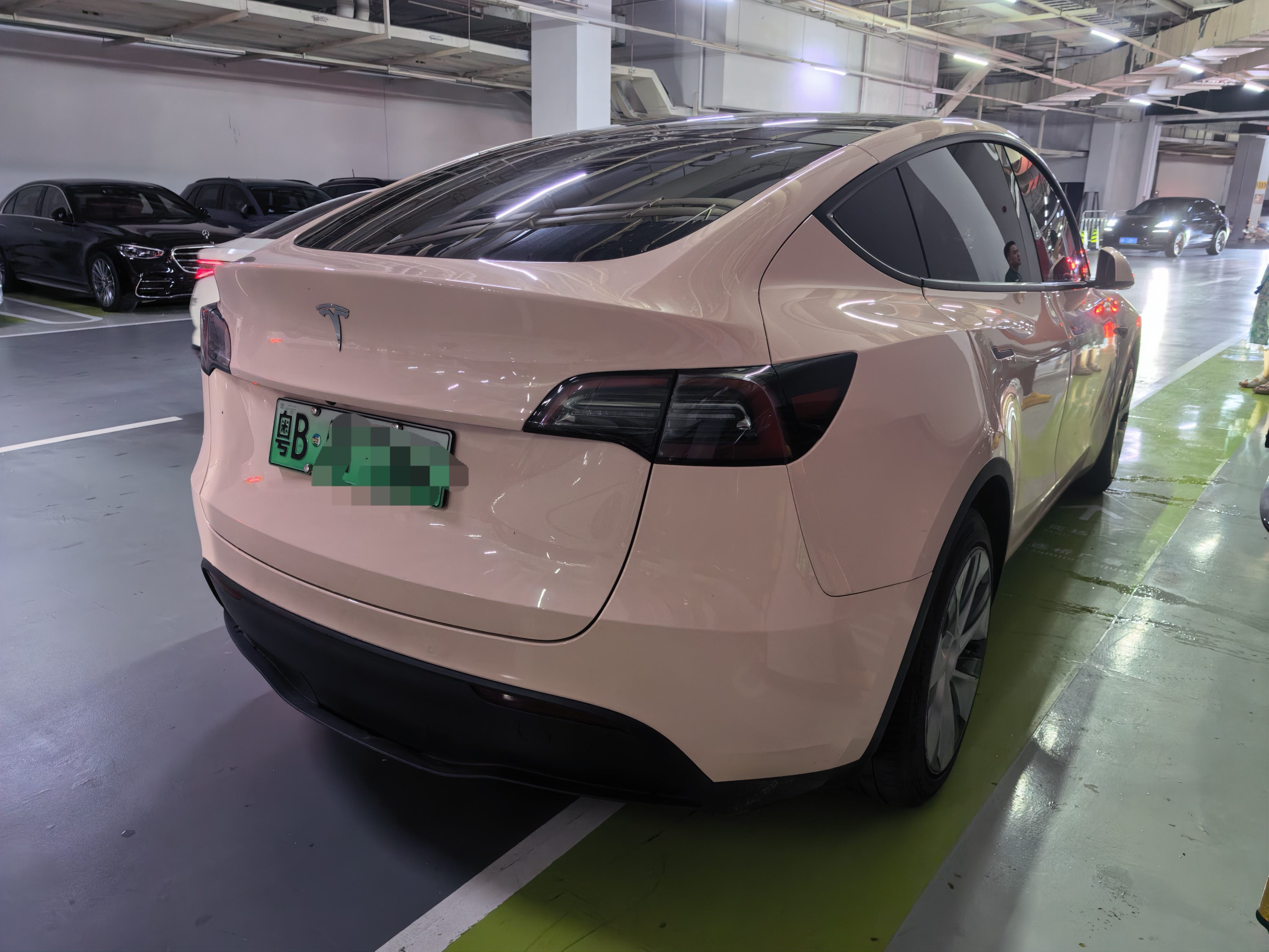Tesla Model Y 2021 #9 Tesla Model Y 2021 car image #9