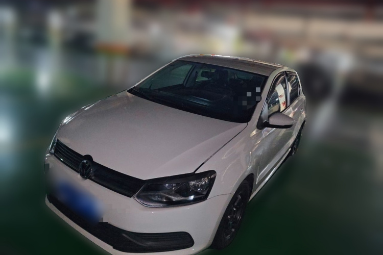 Volkswagen Polo 2016 car image #2