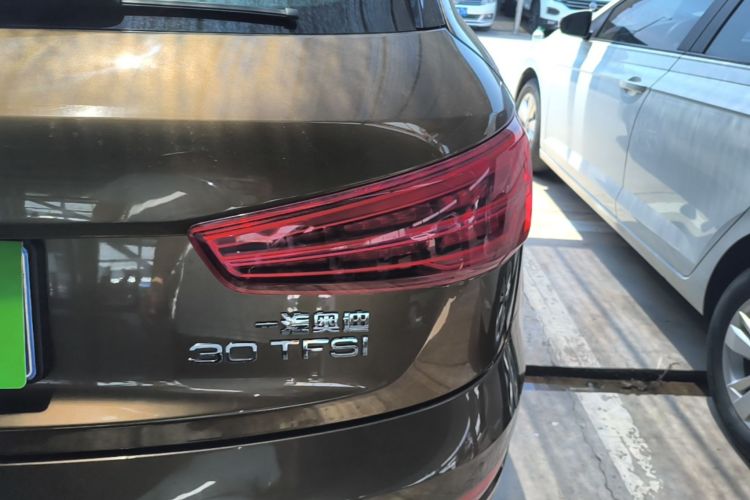 Audi Q3 2019 #8 Audi Q3 2019 car image #8