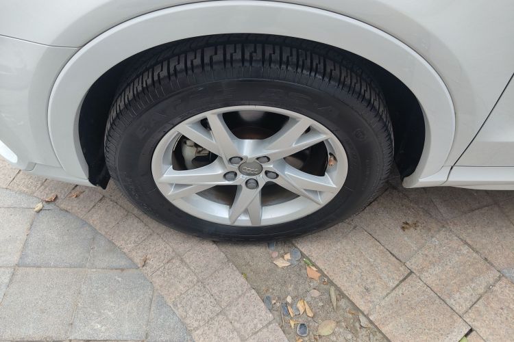 Audi Q3 2018 image de voiture #9