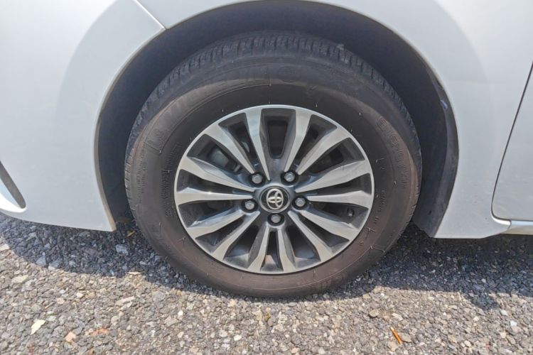 Toyota Corolla 2019 #9 Toyota Corolla 2019 car image #9