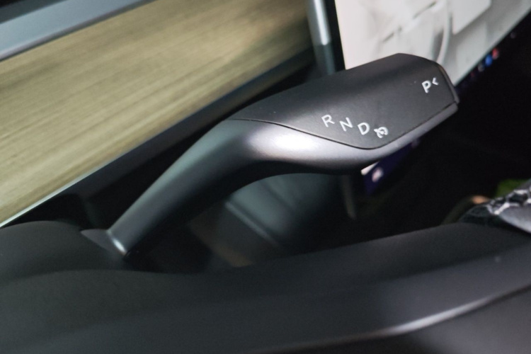 Tesla Model Y 2022 #18 Tesla Model Y 2022 car image #18