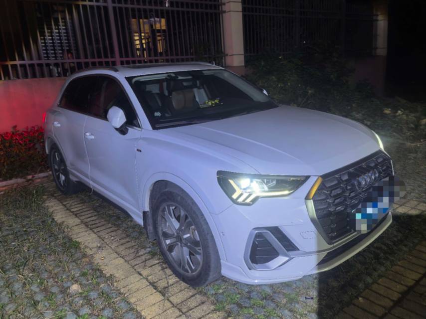 Audi Q3 2021 immagine di auto #2