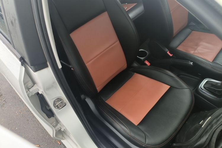 Volkswagen Polo 2017 car image #24