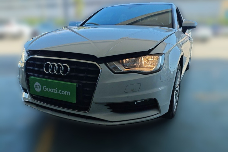 Audi A3 2017 car image #2