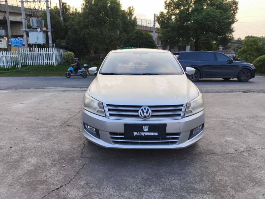 Volkswagen Santana 2013 #2 Volkswagen Santana 2013 صورة سيارة #2
