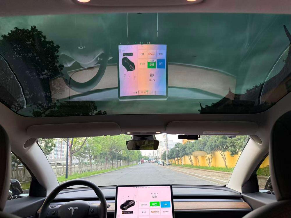 Tesla Model 3 2020 car image #13