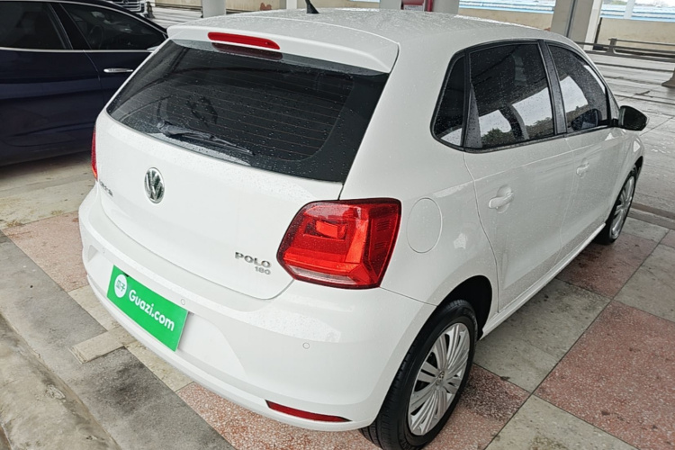 Volkswagen Polo 2018 car image #7