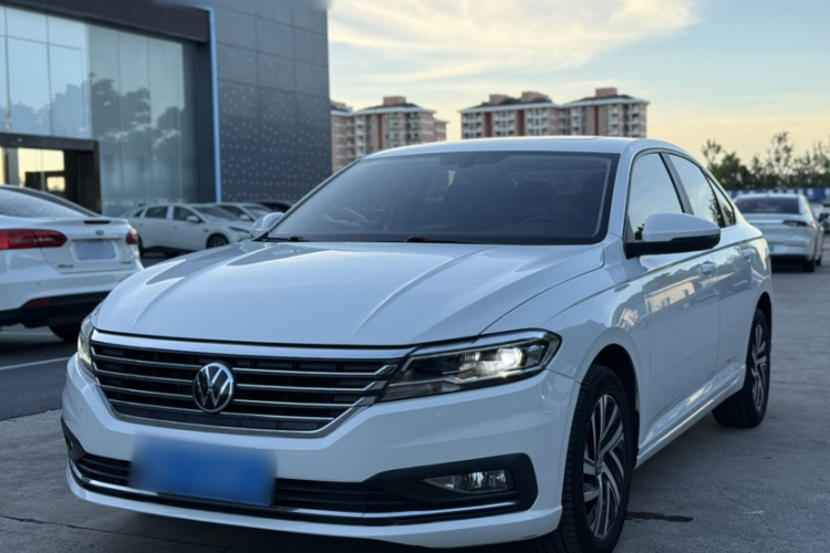 Volkswagen Lavida 2022 car image #2
