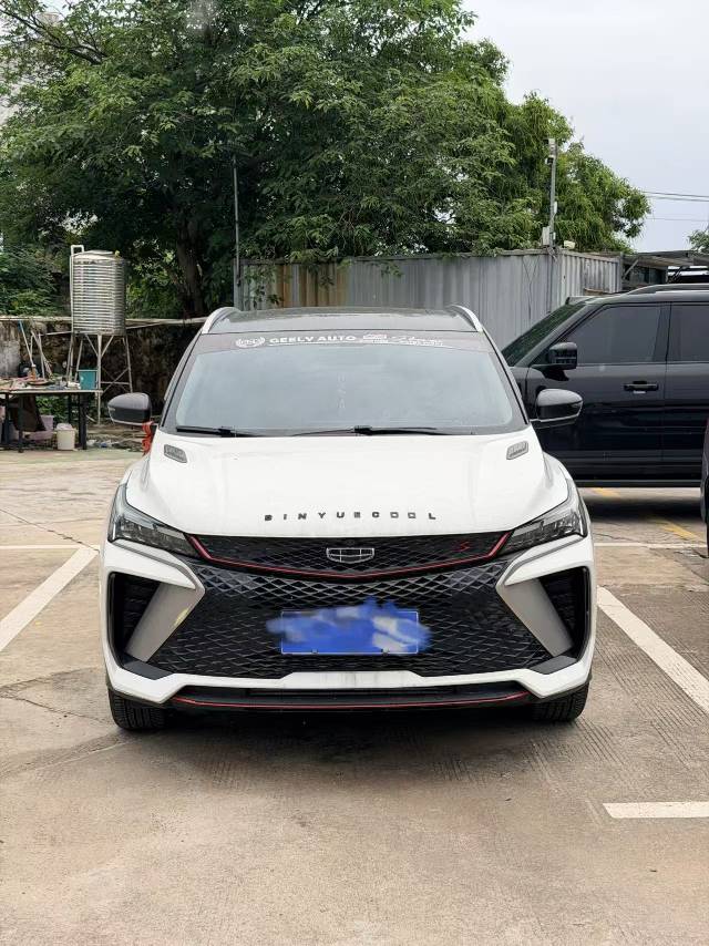 GEELY Coolray 2024 imagen de coche #2