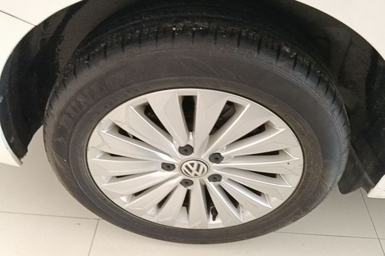 Volkswagen Lavida 2019 car image #10