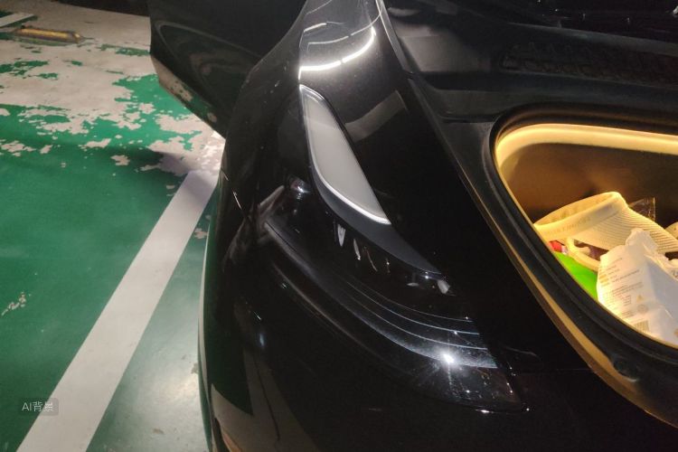 Tesla Model Y 2023 car image #8